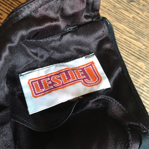 Asian style satin long black dress - Picture 3 of 3